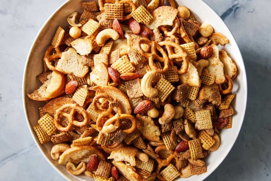 is-chex-mix-fattening-snack-smartly